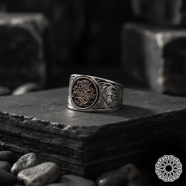 Eşlere Özel İsimli Gümüş Yüzük Modeli